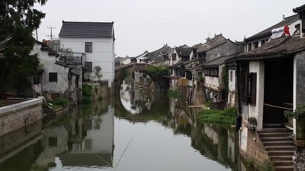 落跑王妃惊艳回归搞事业？GEMO金茉携手摩纳哥夏琳为女性发声